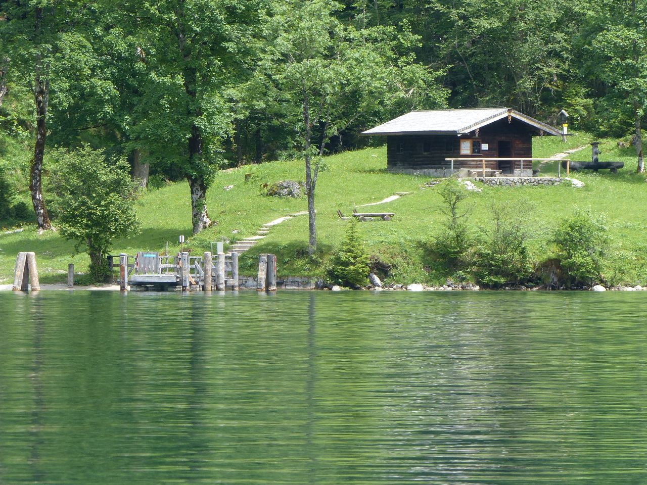 08-32-Les bords du lac