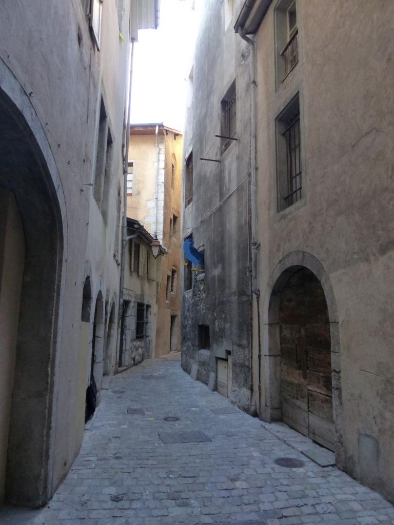17-13-10-14-82-Ruelle