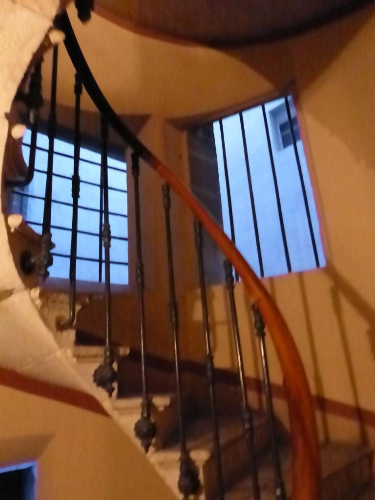 17-13-10-14-87-EscalierInterieur